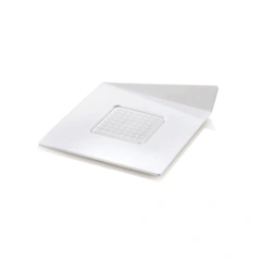 Monoporsjon brett 83x83mm - 100stk Hvit plast, gjenbrukbar