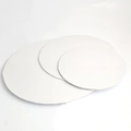 Cake board Ø20cm hvit - 1stk Kjerne av 3mm stiv MDF