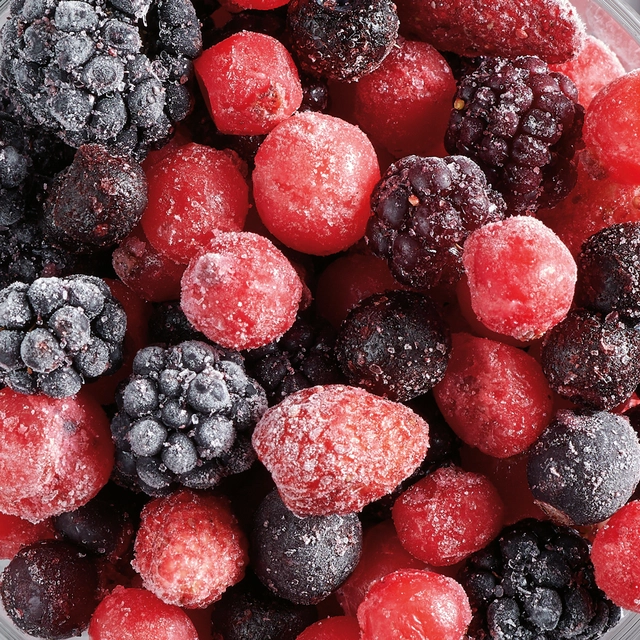 Røde frukter singelfryst Markjordbær, blåbær, rips m.m 