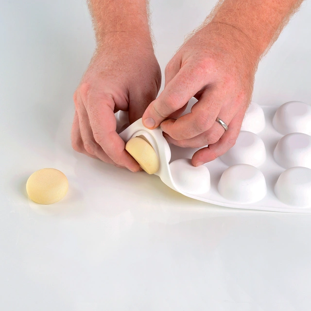 Globe 26 Ø45 x H20mm - 26ml x 15 