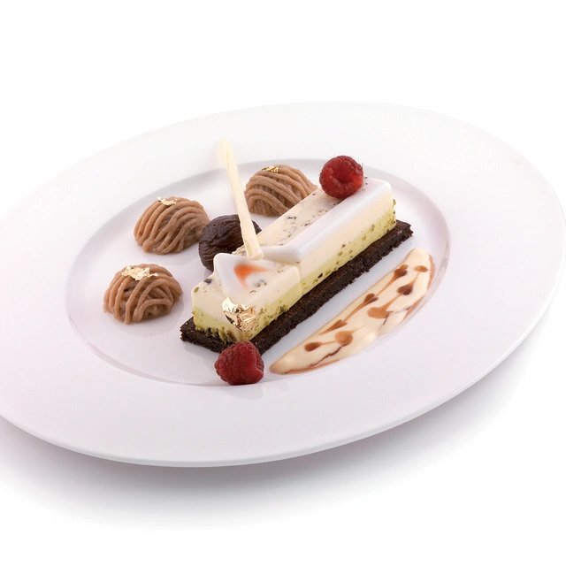 SQ037 Triangle 120 x 36 x H31mm - 110ml x 24 