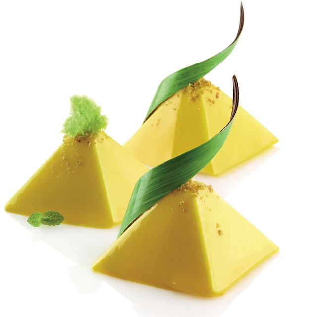 SQ010 Pyramids 65 x 65 x H35mm - 61ml x 35 