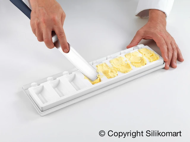 GEL05 Mini Chic 69 x 38 x H18mm - 38ml x 16 