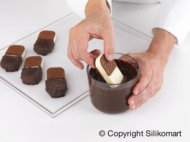 BISC05 Mini Crock 90 x 45 x H20mm - 67ml x 14 